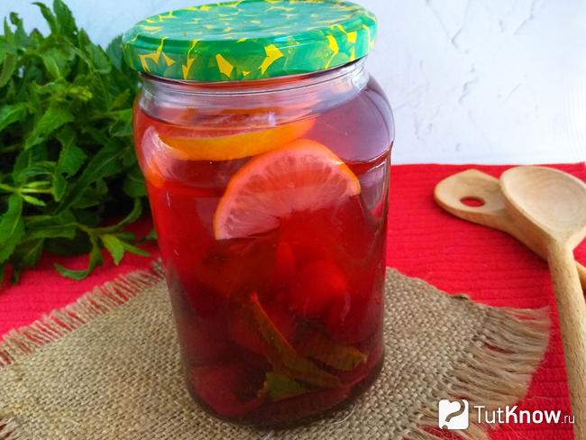 Компот из черешни с лимоном