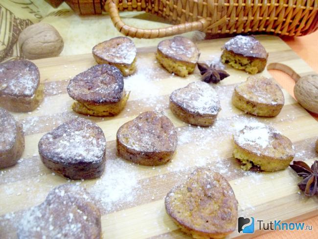 Готовые кексы из овсяных хлопьев и тыквы