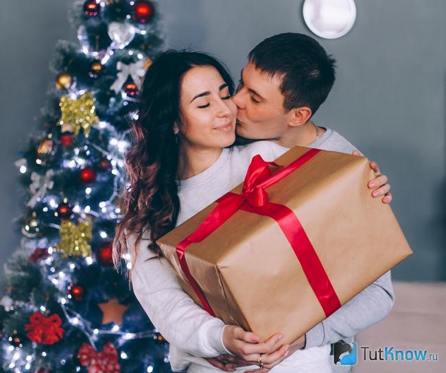 Новогодний подарок жене