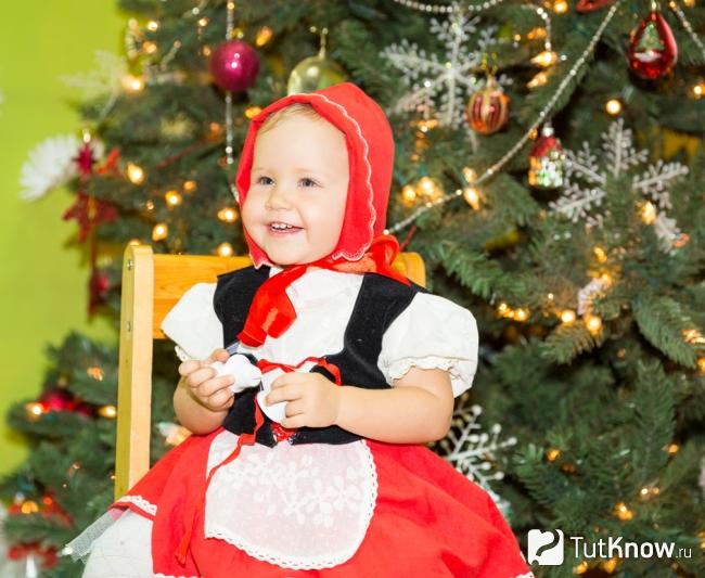 Новогодний костюм Красной Шапочки для девочки