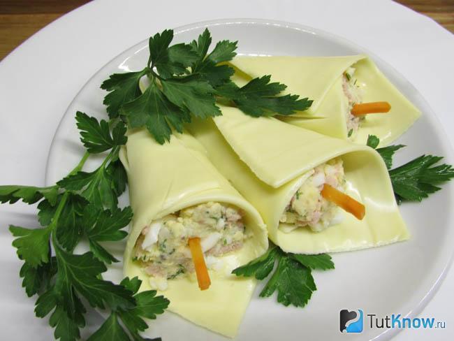 Закуска «Каллы» из сыра