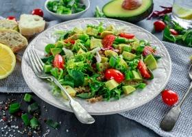 ТОП-8 рецептов вкусных салатов с авокадо