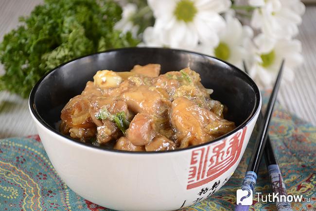 отварная курица в соевом соусе. 1581261157 7. отварная курица в соевом соусе фото. отварная курица в соевом соусе-1581261157 7. картинка отварная курица в соевом соусе. картинка 1581261157 7. Куриное мясо пользуется большим спросом у современных домохозяек. Из него можно приготовить вкусный шашлык, котлетки, наваристый бульон. Курицу можно варить, жарить, запекать – делать вкусные блюда, которые будут источать незабываемый аромат.