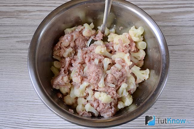 Цветная капуста и мясной фарш