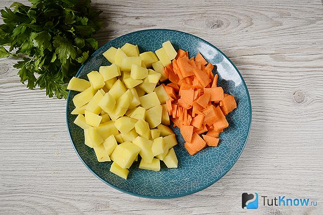 сырный суп с курицей и клецками. 1584274274 2. сырный суп с курицей и клецками фото. сырный суп с курицей и клецками-1584274274 2. картинка сырный суп с курицей и клецками. картинка 1584274274 2. Суп с сырными клёцками – универсальное первое блюдо, ведь вы можете его приготовить в любое время года. Блюдо состоит из продуктов, которые продаются в каждом супермаркете. Кроме того, суп простой в приготовлении.
