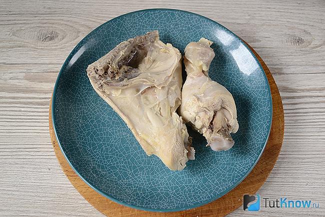 сырный суп с курицей и клецками. 1584274275 1. сырный суп с курицей и клецками фото. сырный суп с курицей и клецками-1584274275 1. картинка сырный суп с курицей и клецками. картинка 1584274275 1. Суп с сырными клёцками – универсальное первое блюдо, ведь вы можете его приготовить в любое время года. Блюдо состоит из продуктов, которые продаются в каждом супермаркете. Кроме того, суп простой в приготовлении.