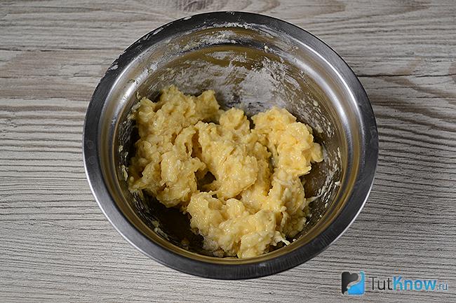 сырный суп с курицей и клецками. 1584274307 7. сырный суп с курицей и клецками фото. сырный суп с курицей и клецками-1584274307 7. картинка сырный суп с курицей и клецками. картинка 1584274307 7. Суп с сырными клёцками – универсальное первое блюдо, ведь вы можете его приготовить в любое время года. Блюдо состоит из продуктов, которые продаются в каждом супермаркете. Кроме того, суп простой в приготовлении.