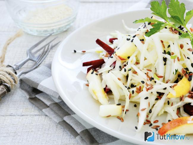 Рецепты диетических салатов из капусты