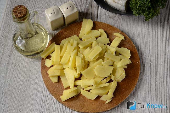 Нарезанный картофель