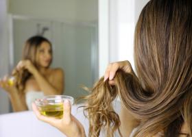 Как сделать ламинирование волос маслами в домашних условиях?