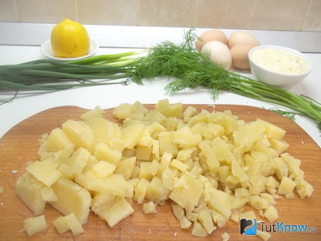 Картофель отварен и нарезан
