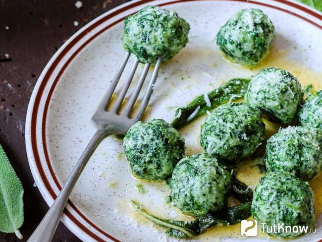 Готовые блюда со шпинатом