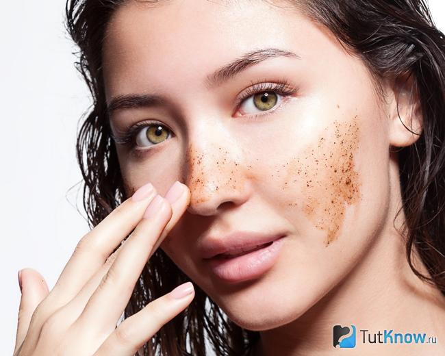 Пилинг для удаления черных точек на носу