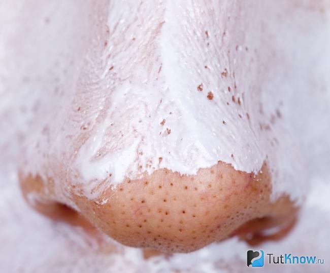 Маска от черной точки на носу