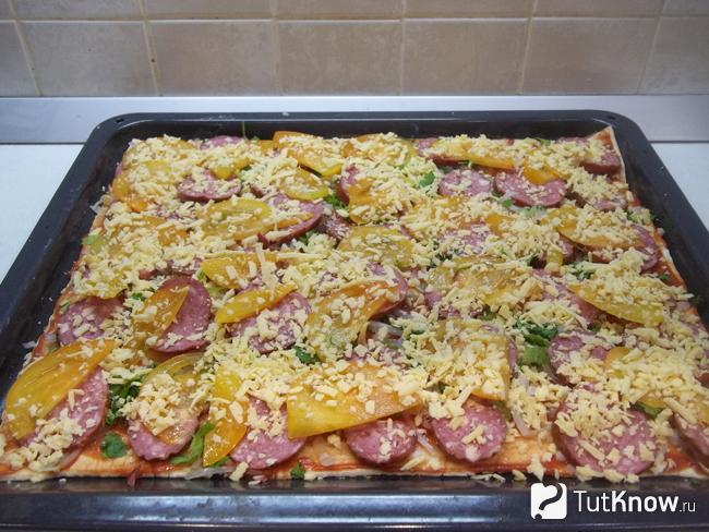 открытый пирог с колбасой и сыром. 1620130702 13. открытый пирог с колбасой и сыром фото. открытый пирог с колбасой и сыром-1620130702 13. картинка открытый пирог с колбасой и сыром. картинка 1620130702 13. Друзья, французская национальная кухня пропитана нежностью и ажурностью. Французы любят себя баловать вкусной, питательной и полезной пищей. Сложно поверить, что французский открытый пирог Киш, известный как Лоранский пирог, на самом деле — немецкий!