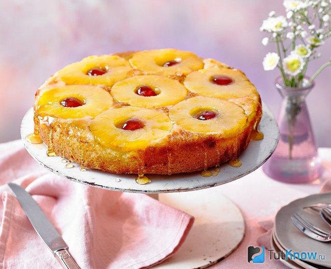 Пирог с ананасами