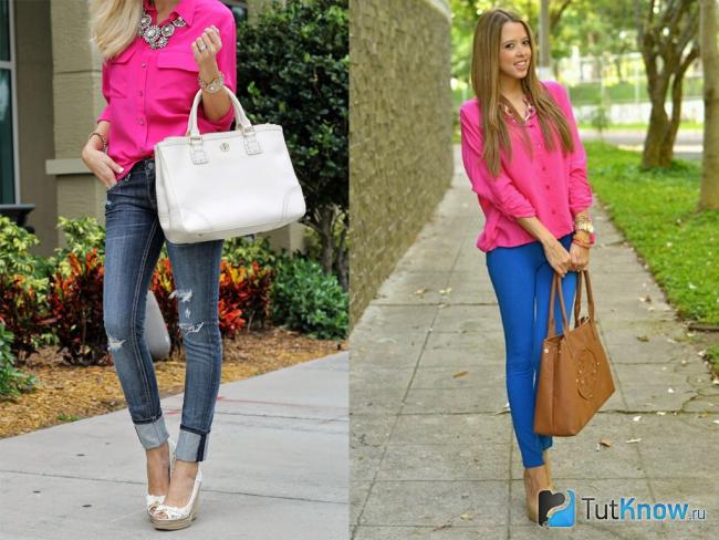 синие джинсы и розовая блузка - мода 2022