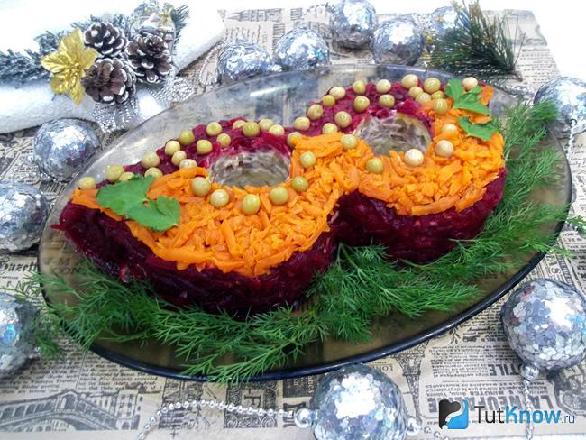 Слоеный салат «Маскарад»