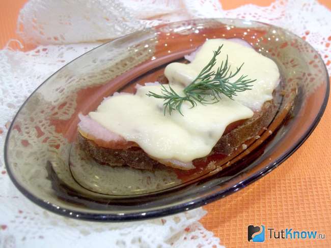 Гренки с кабачками и сыром