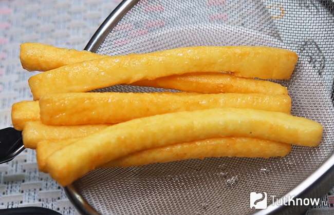Готовые картофельные палочки с сыром
