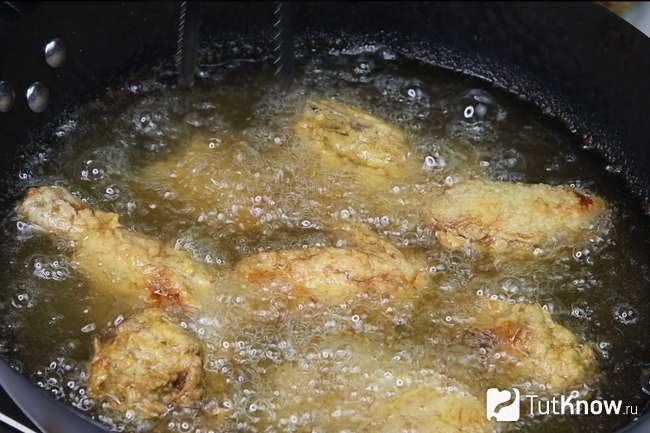 Bonchon Chicken обжаривается в масле второй раз