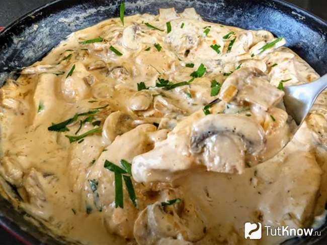 Куриные грудки в сливочном соусе