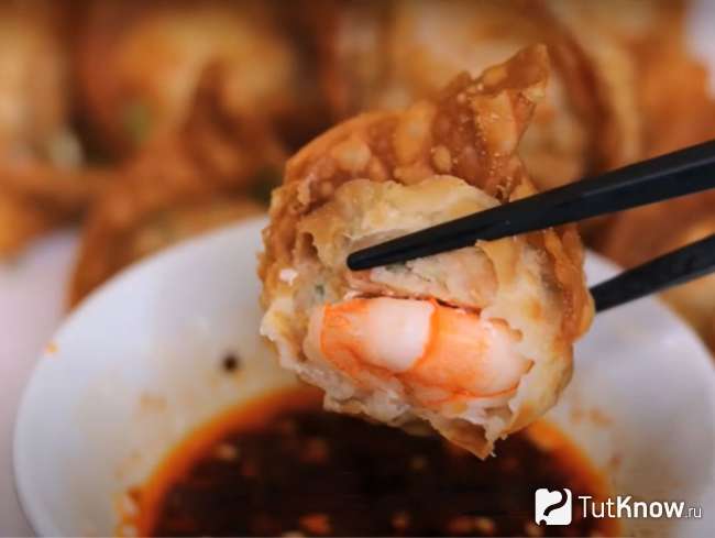 Креветки в тесте Wonton в азиатском стиле