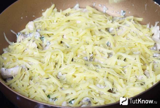 Жульен с грибами и сыром