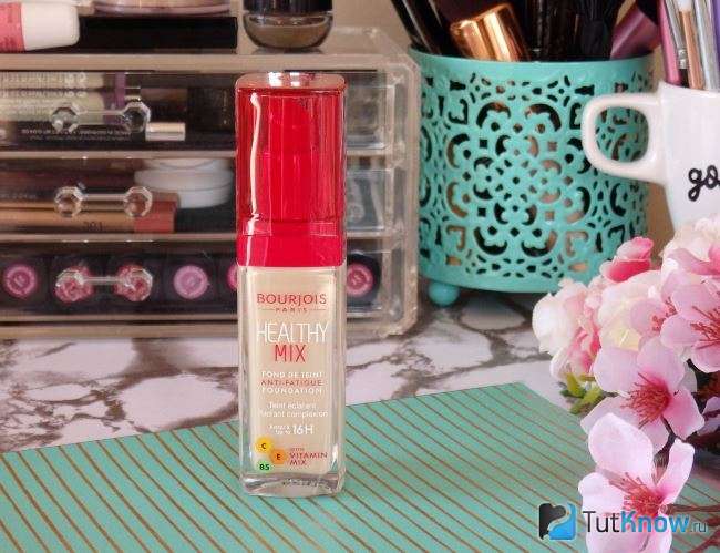 Тональный крем Bourjois Healthy Mix
