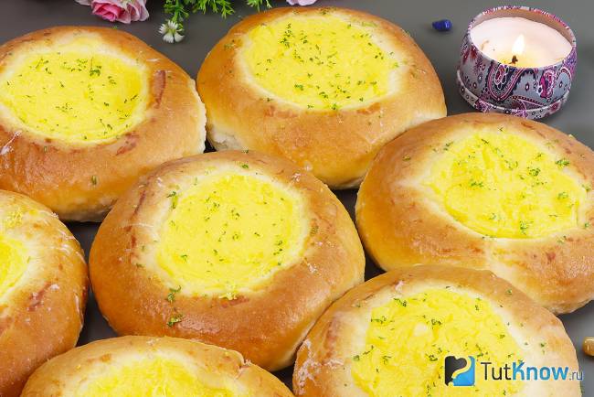 Рецепт очень пышных булочек ватрушек с заварным кремом и глазурью