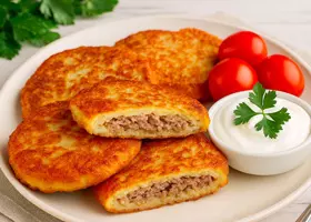 Картофельные драники с фаршем