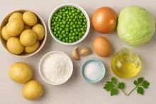 Ингредиенты для картофельных котлет с зеленым горошком