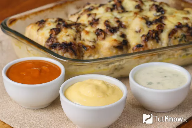 3 соуса для куриных рулетиков со шпинатом и сыром