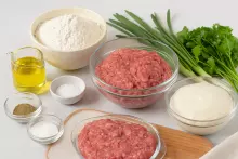Ингредиенты для лепешек с мясным фаршем