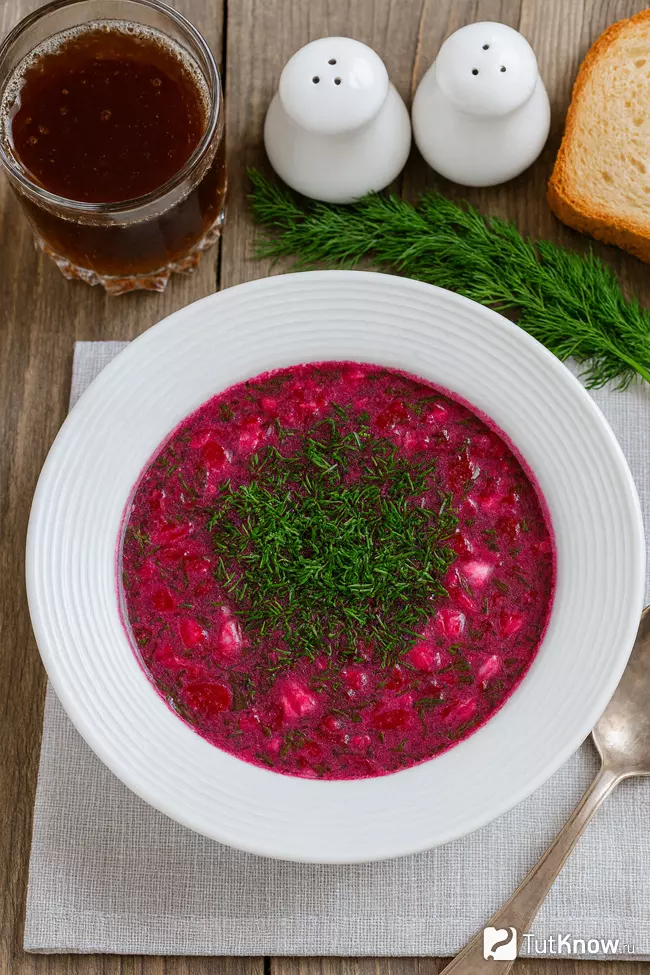Холодный свекольник на квасе без мяса