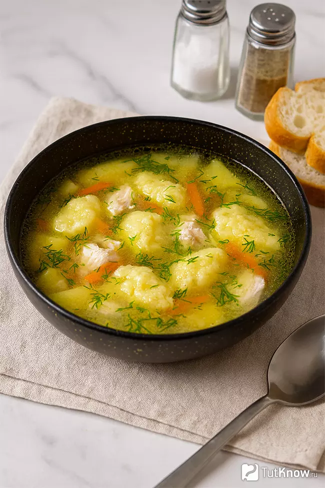 Рецепт куриного супа с клецками