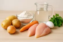 Ингредиенты для куриного супа с клецками
