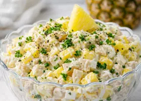 Салат с ананасом и сыром – простой вкусный вариант