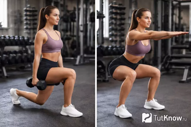Девушка выполняет выпады с гантелями и приседания в зале