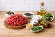 Ингредиенты для тартара из свежей из говядины