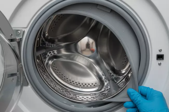 Очистка барабана и резинки люка