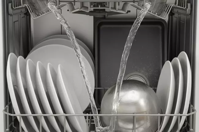 Правильная загрузка посуды в посудомойку