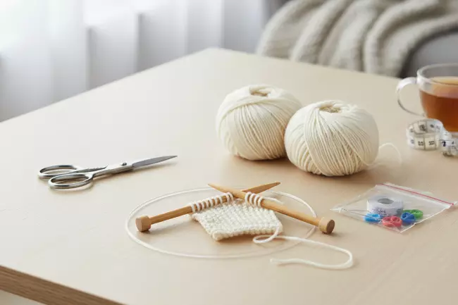 Базовый набор для вязания спицами новичку