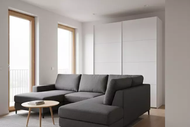 Выбор прямого или углового дивана для проходов