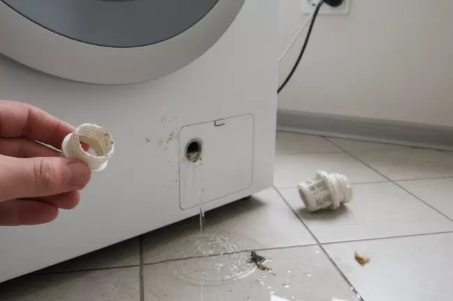 Чистка фильтра стиральной машины: частота и ошибки