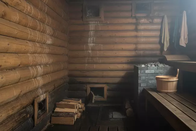 Причины сырости в бане и вентиляционные решения