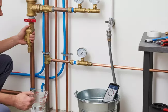 Проверка давления воды и поиск узкого места