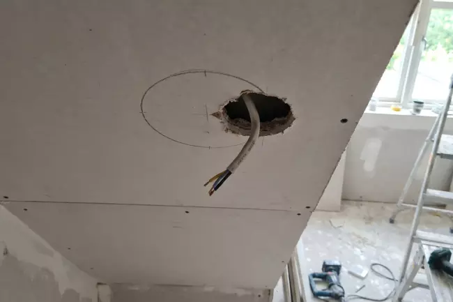 Ошибки вывода точек освещения под потолок