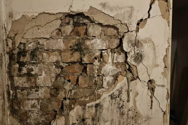 Устранение пустот в стенах без вскрытия