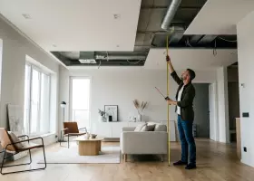 Как выбрать высоту подвесного потолка в квартире